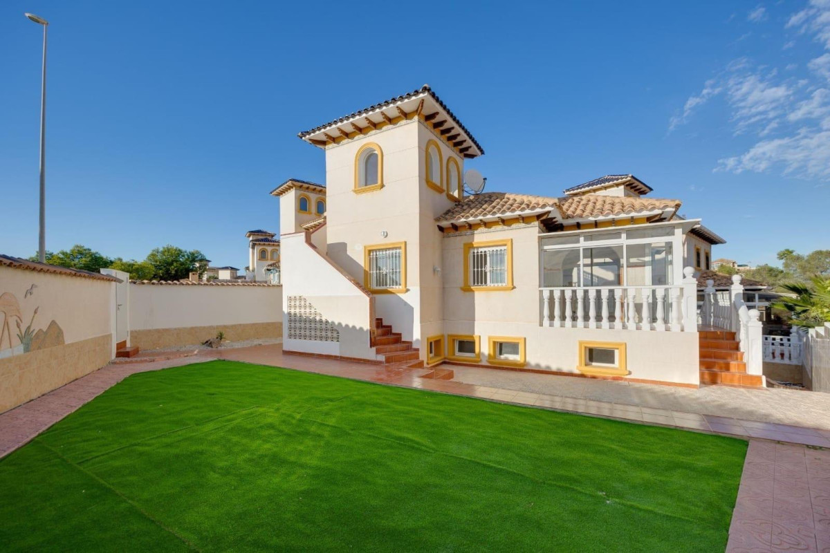 Resale - House - Orihuela Costa - Playa Flamenca