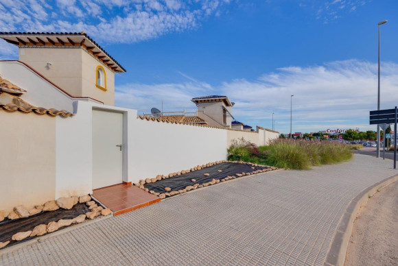 Resale - House - Orihuela Costa - Playa Flamenca