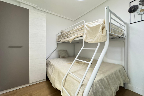 Herverkoop - Appartement  - Torrevieja - El limonar