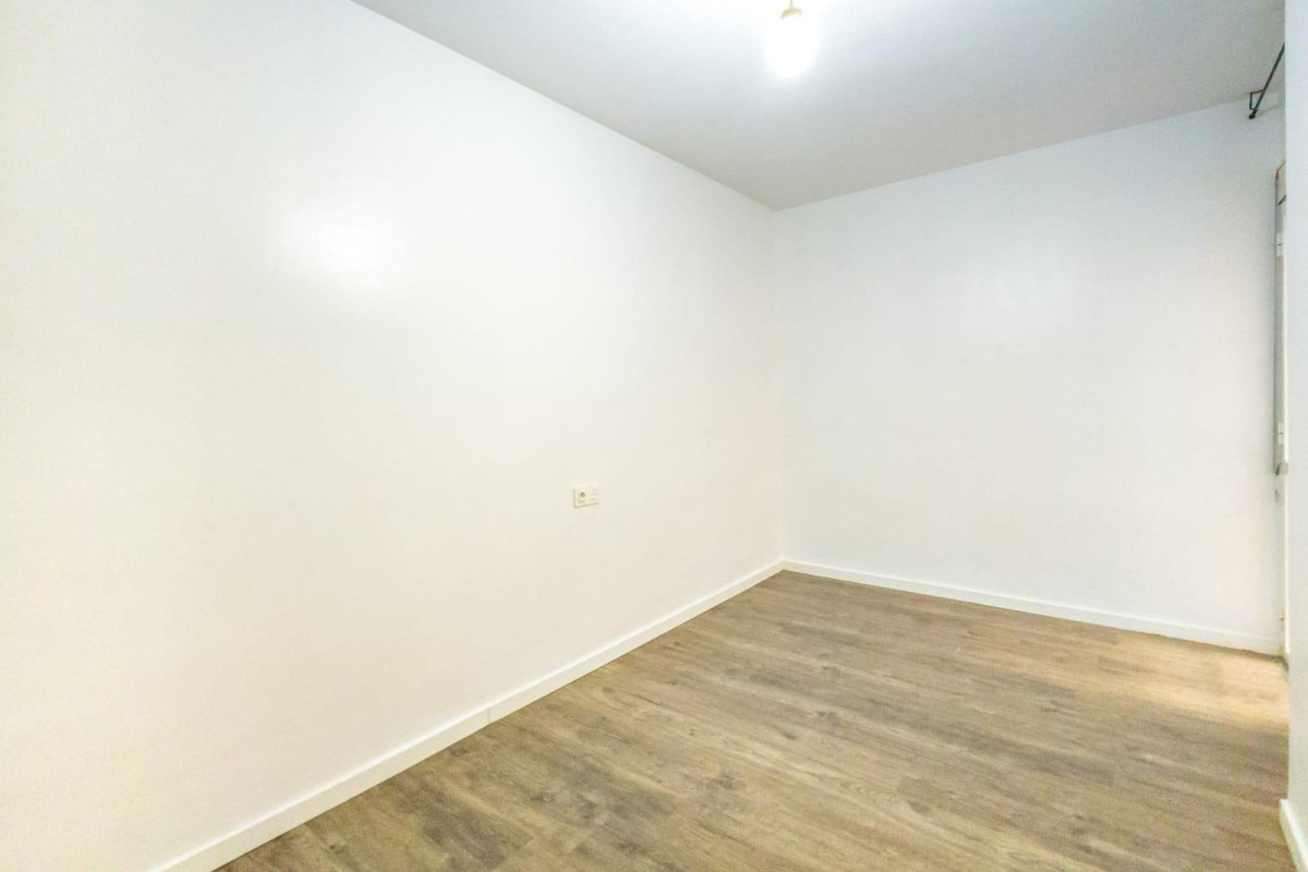 Resale - Apartment  - Torrevieja - Estacion de autobuses