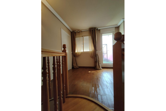 Lange Termijn Verhuur - Penthouse Dúplex - Villajoyosa - Cala Villajoyosa