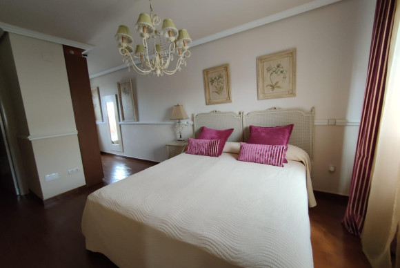 Lange Termijn Verhuur - Penthouse Dúplex - Villajoyosa - Cala Villajoyosa