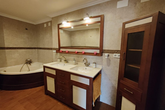 Lange Termijn Verhuur - Penthouse Dúplex - Villajoyosa - Cala Villajoyosa