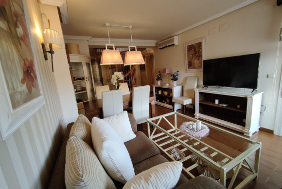 Lange Termijn Verhuur - Penthouse Dúplex - Villajoyosa - Cala Villajoyosa