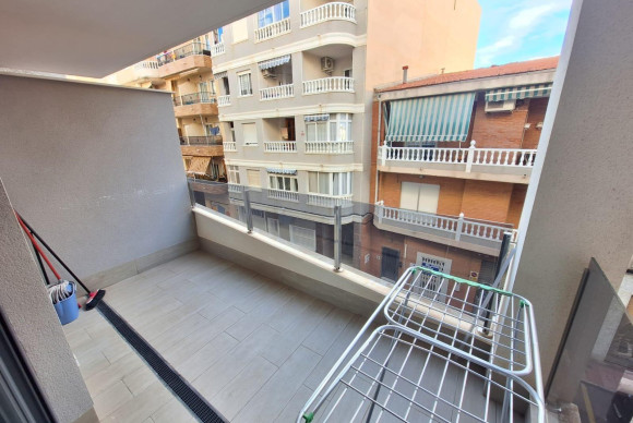Lange Termijn Verhuur - Appartement  - Torrevieja - Centro