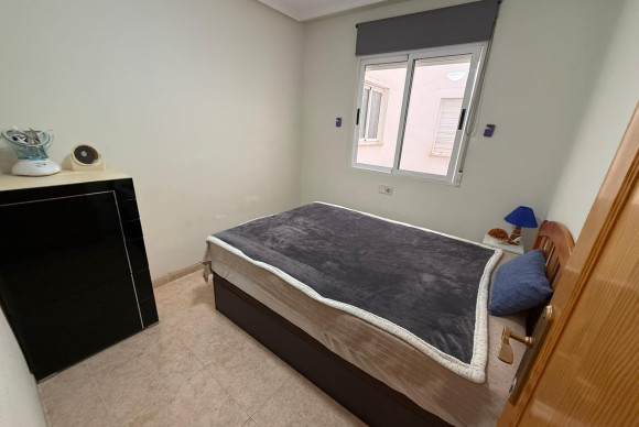 Resale - Apartment  - Torrevieja - Centro