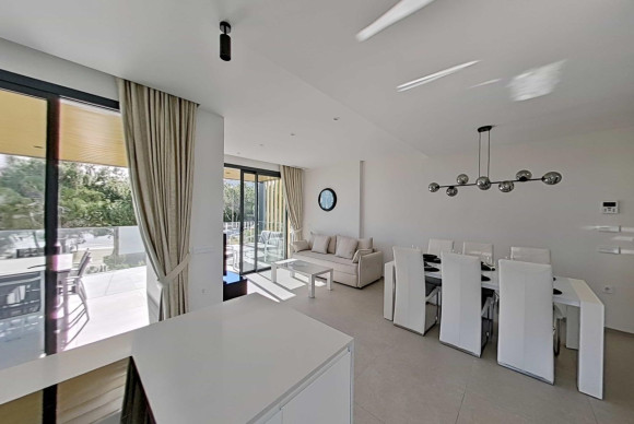 Resale - Apartment  - Orihuela - Las Colinas Golf