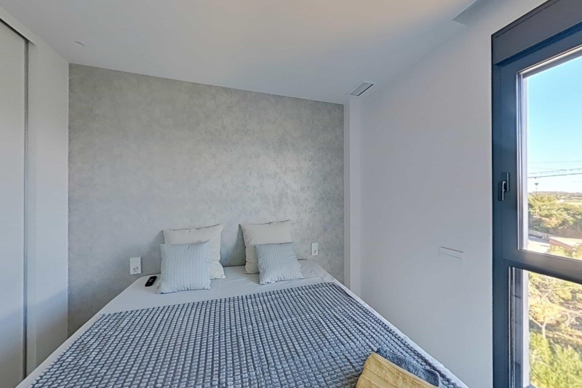 Resale - Apartment  - Orihuela - Las Colinas Golf