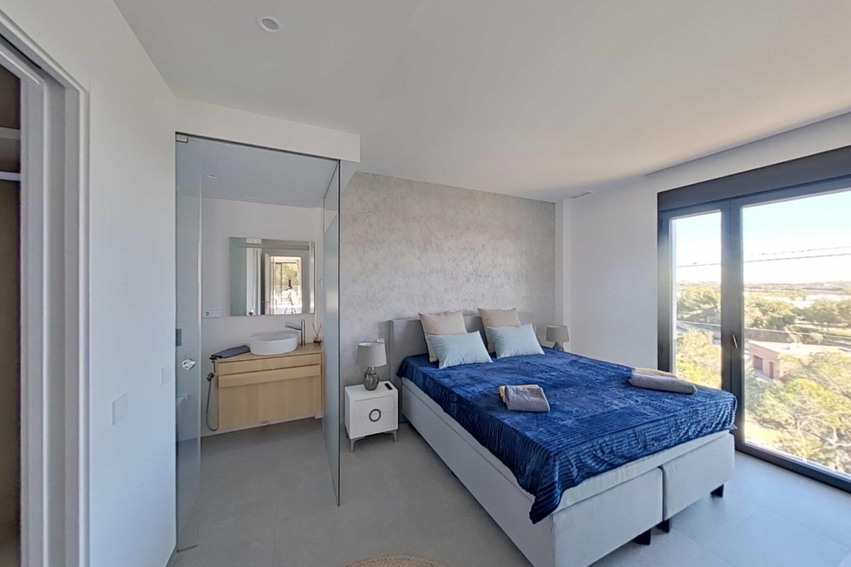 Resale - Apartment  - Orihuela - Las Colinas Golf