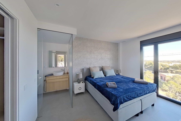 Resale - Apartment  - Orihuela - Las Colinas Golf