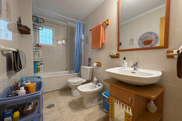 Resale - Apartment  - Torrevieja - Centro