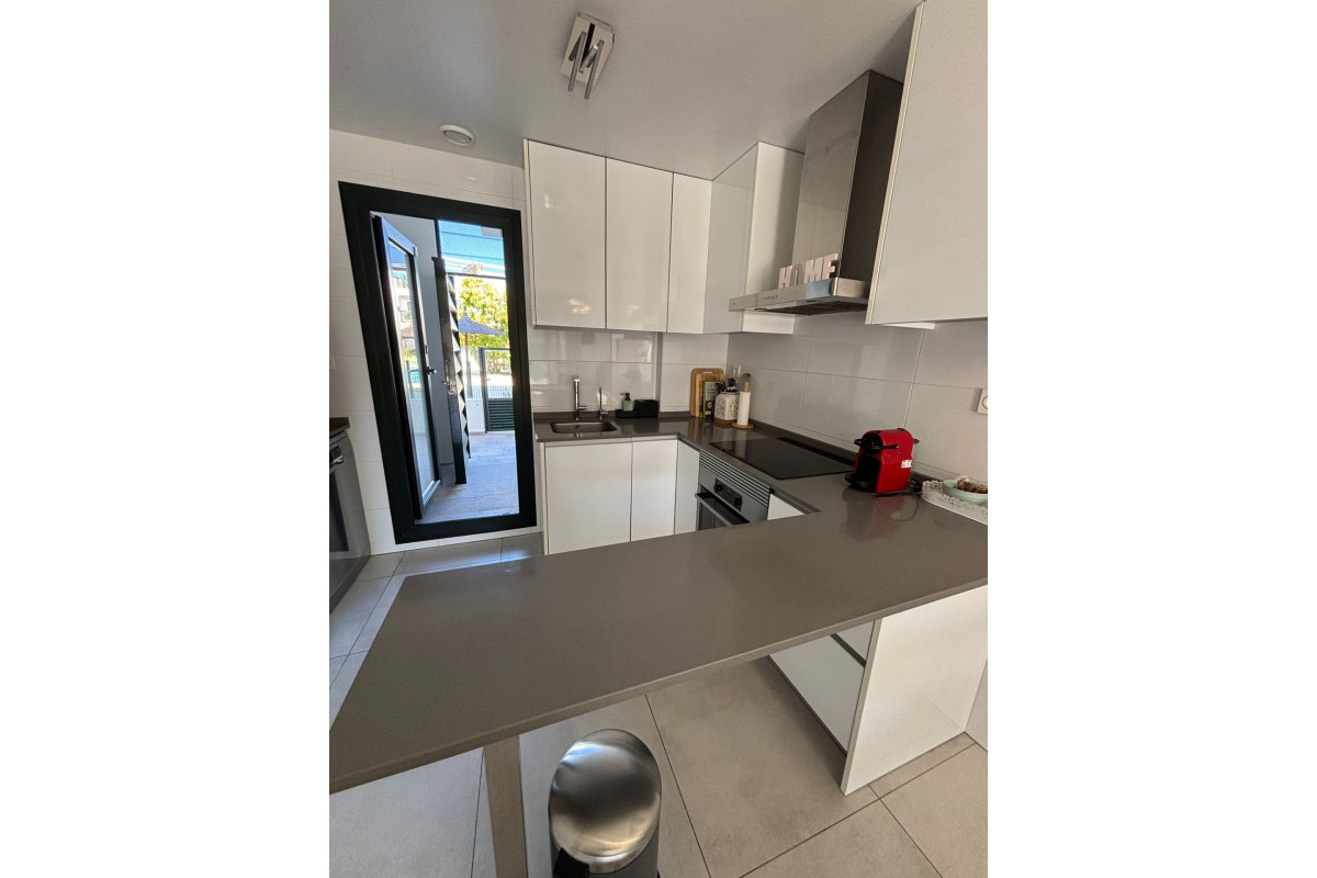 Resale - Apartment  - Pilar de la Horadada - Mil Palmeras