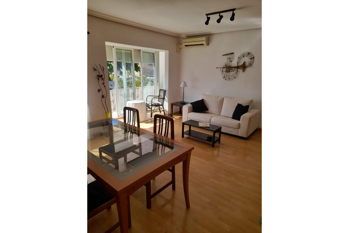 Resale - Apartment  - Alicante - Ciudad de Asís
