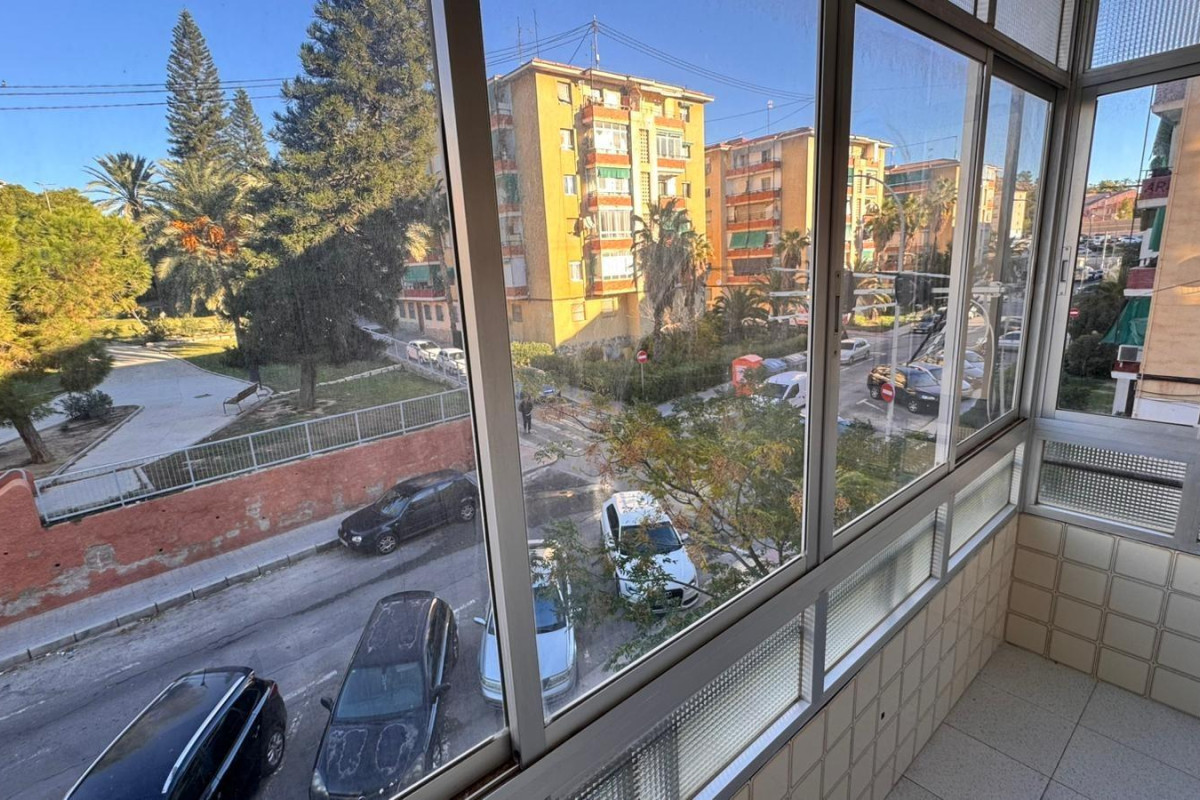 Lange Termijn Verhuur - Appartement  - Alicante - Virgen del Remedio-Parque lo Morant