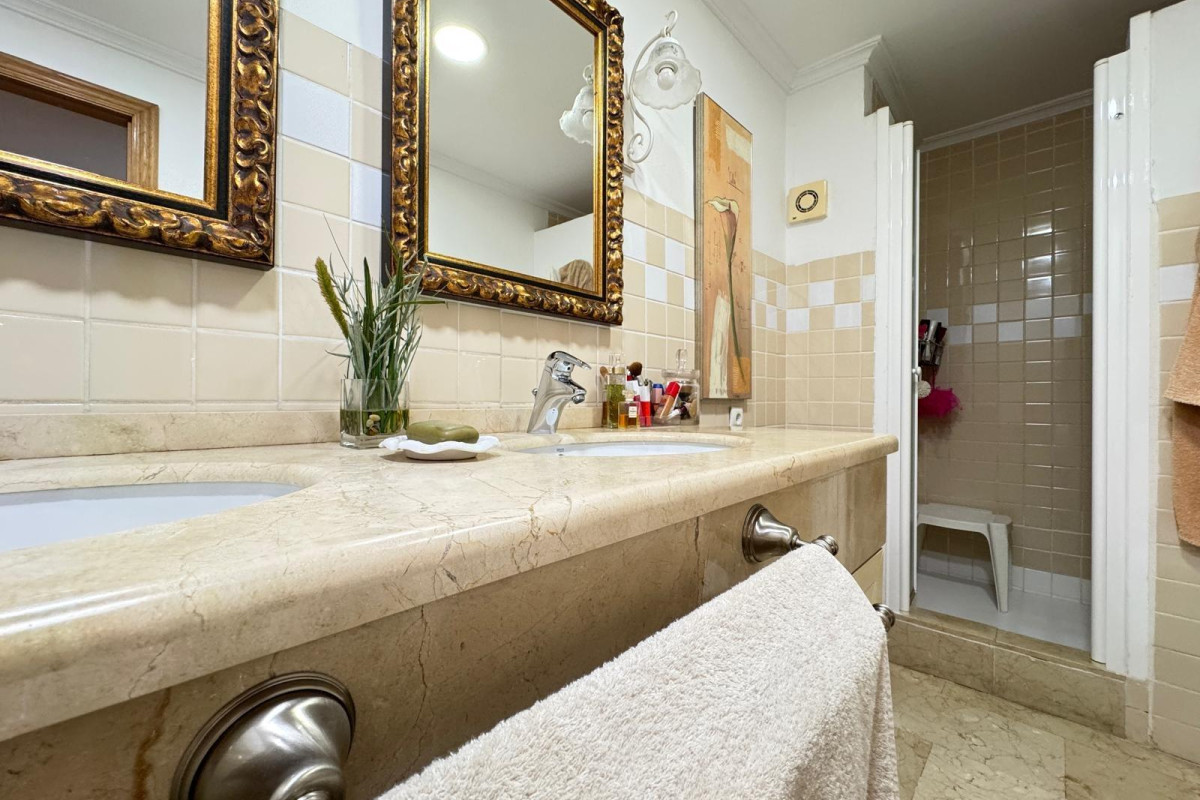 Resale - Apartment  - Torrevieja