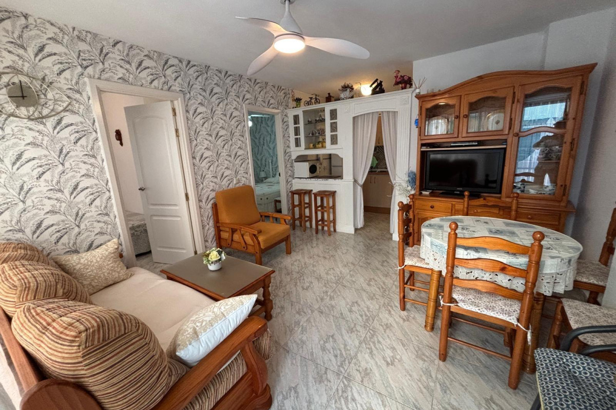 Resale - Pareado - Torrevieja - Carrefour