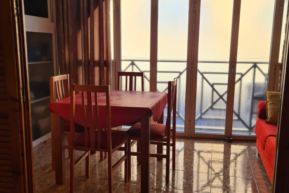 Resale - Apartment  - Torrevieja - Estacion de autobuses