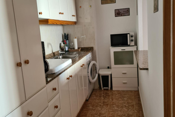 Resale - Apartment  - Torrevieja - Estacion de autobuses