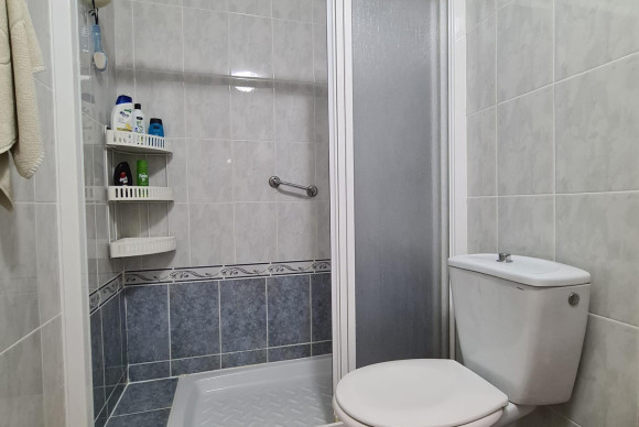 Resale - Apartment  - Torrevieja - Estacion de autobuses