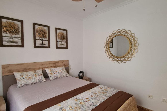 Resale - Apartment  - Torrevieja - Estacion de autobuses