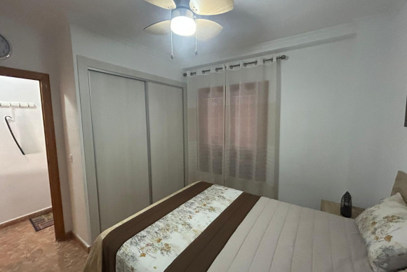 Resale - Apartment  - Torrevieja - Estacion de autobuses