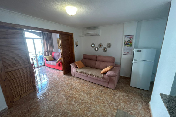 Resale - Apartment  - Torrevieja - Estacion de autobuses