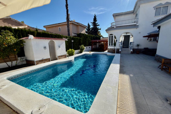 Herverkoop - Villa - Ciudad Quesada