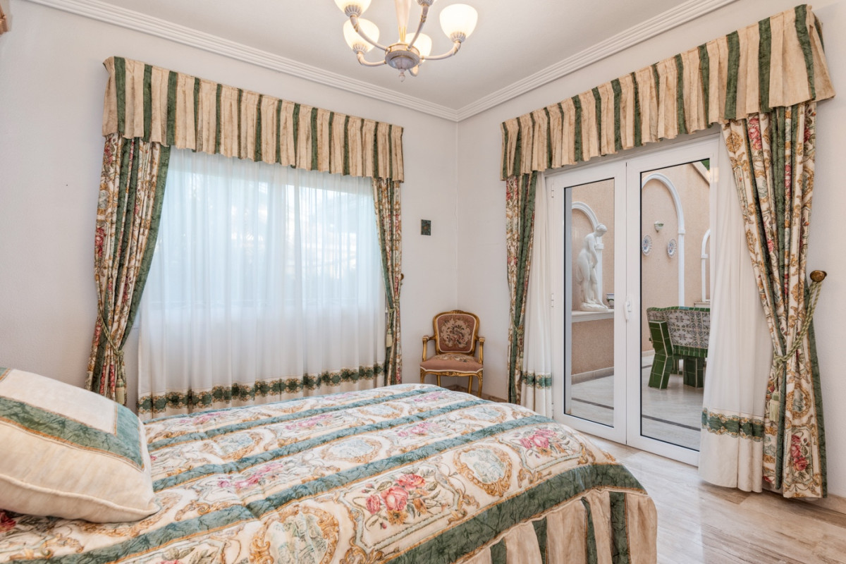 Resale - House - Ciudad Quesada - Doña pepa