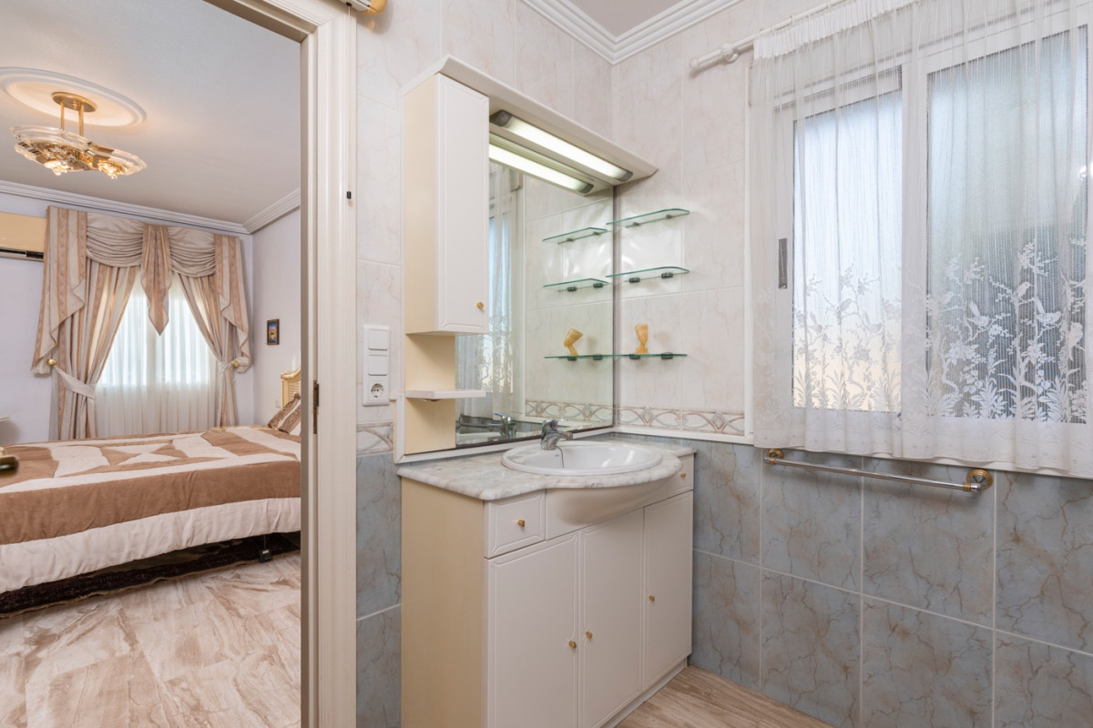 Resale - House - Ciudad Quesada - Doña pepa