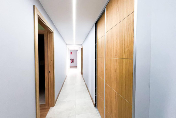 Herverkoop - Hotel - Torrevieja - Centro