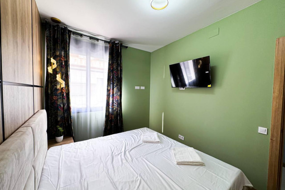 Herverkoop - Hotel - Torrevieja - Centro