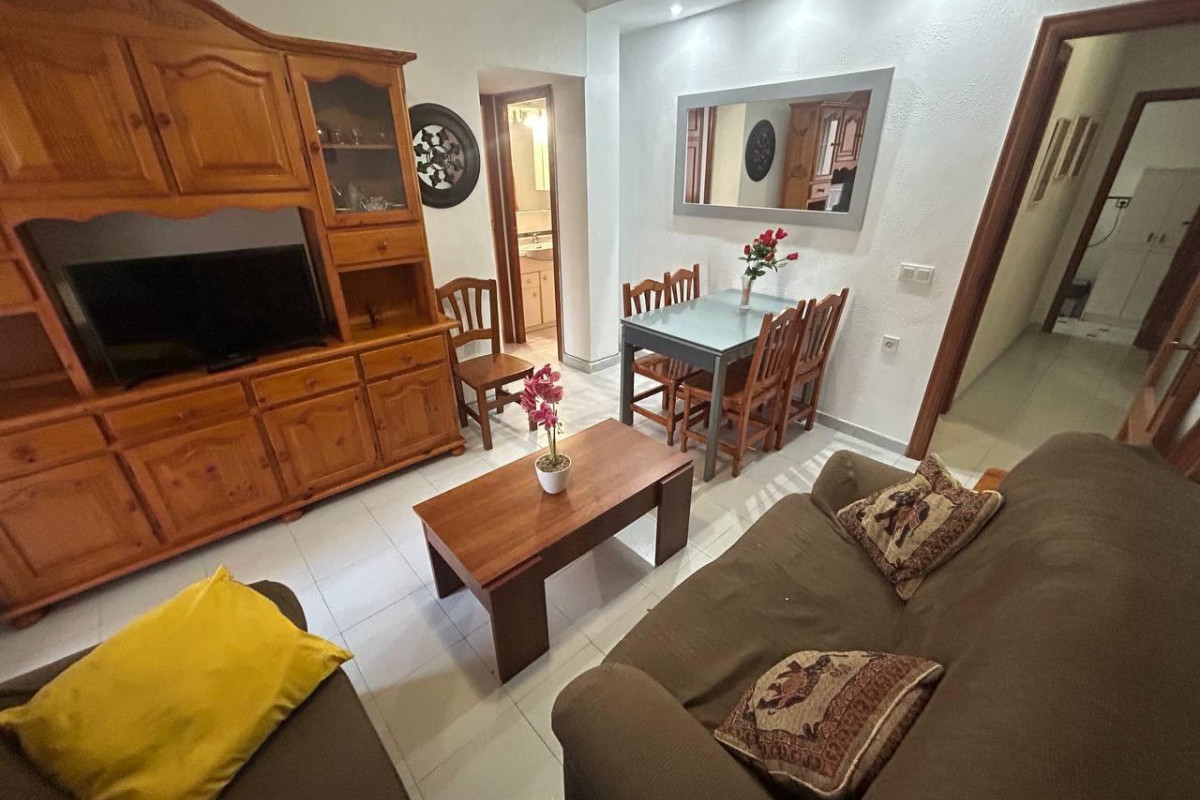 Resale - Apartment  - Torrevieja - Playa del Cura