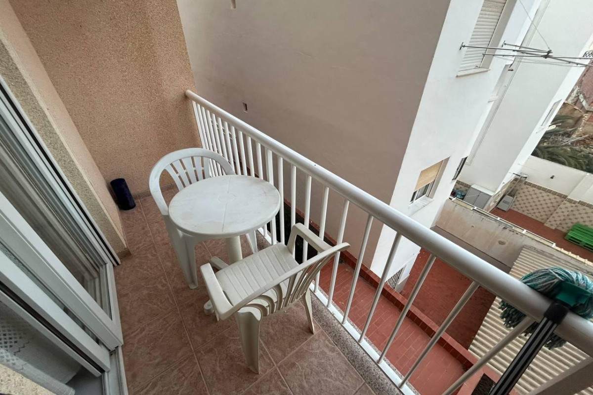 Resale - Apartment  - Torrevieja - Playa del Cura