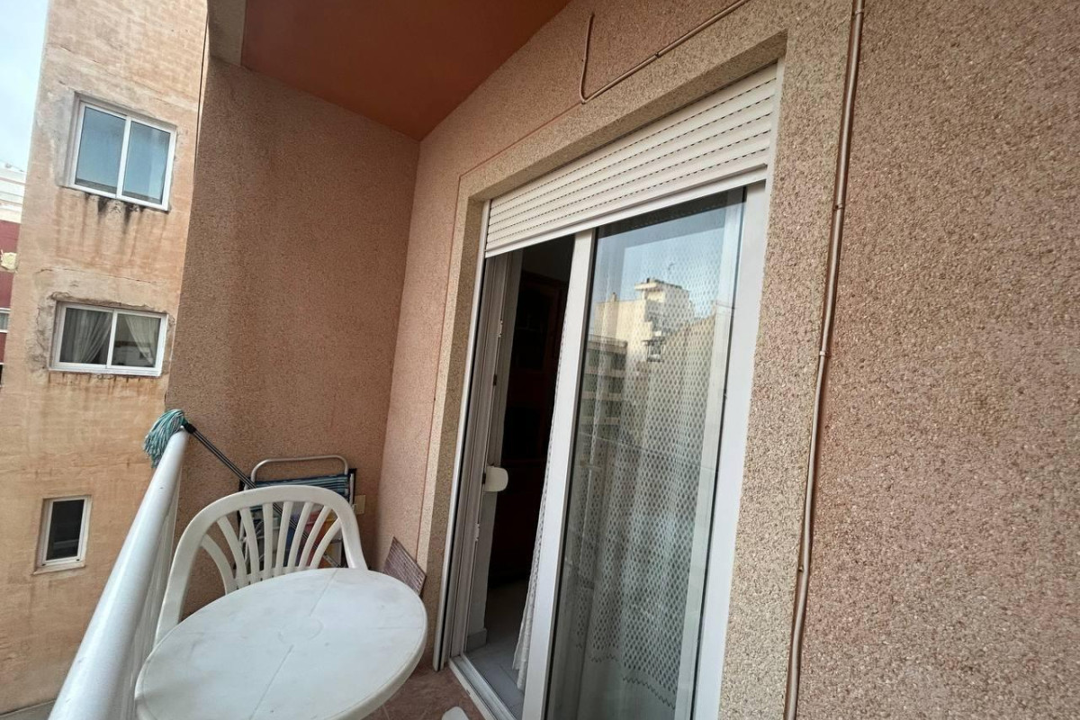 Resale - Apartment  - Torrevieja - Playa del Cura