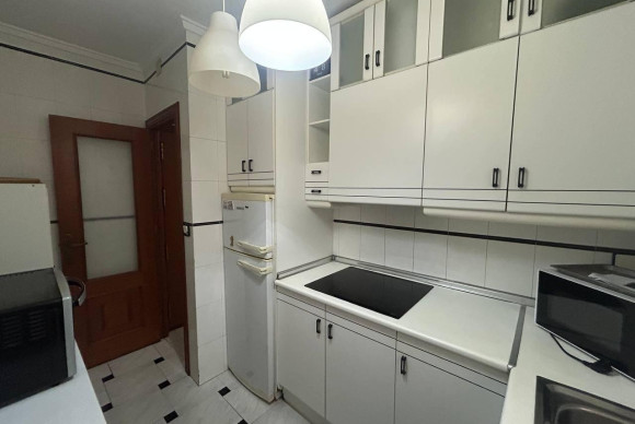 Resale - Apartment  - Torrevieja - Playa del Cura