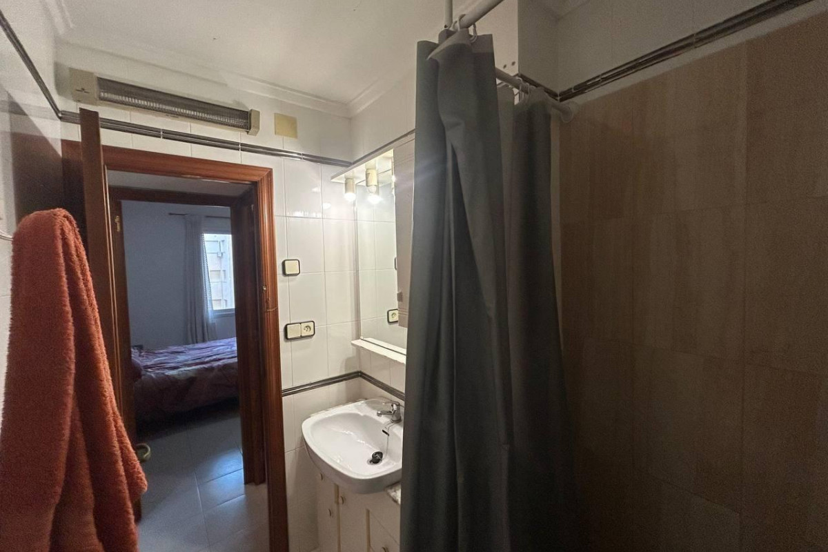 Resale - Apartment  - Torrevieja - Playa del Cura