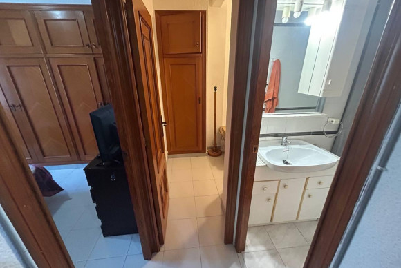 Resale - Apartment  - Torrevieja - Playa del Cura