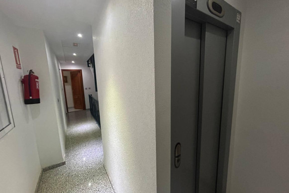 Resale - Apartment  - Torrevieja - Playa del Cura