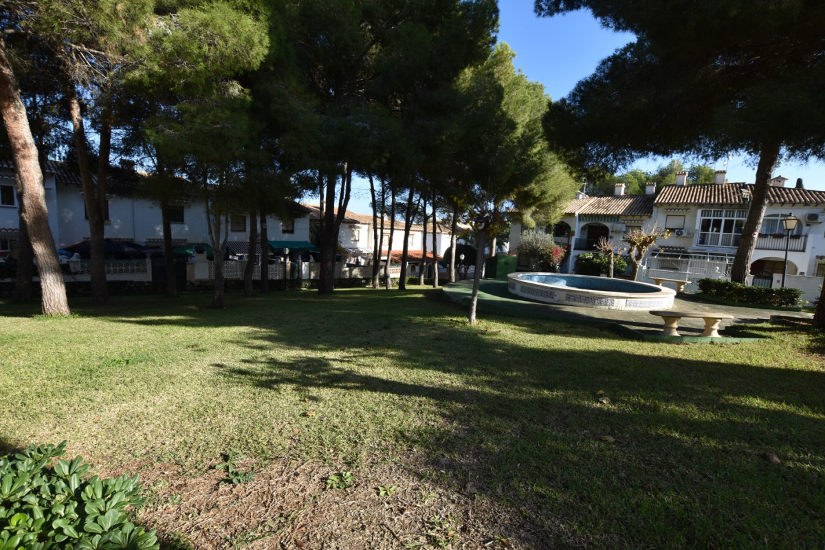 Resale - Townhouse - Torrevieja - Lago Jardin
