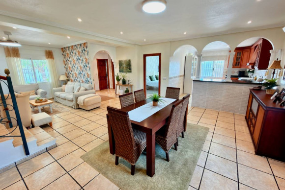 Revente - Villa - Hondón de las Nieves