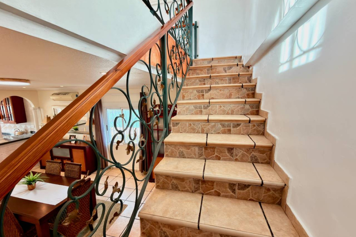 Revente - Villa - Hondón de las Nieves