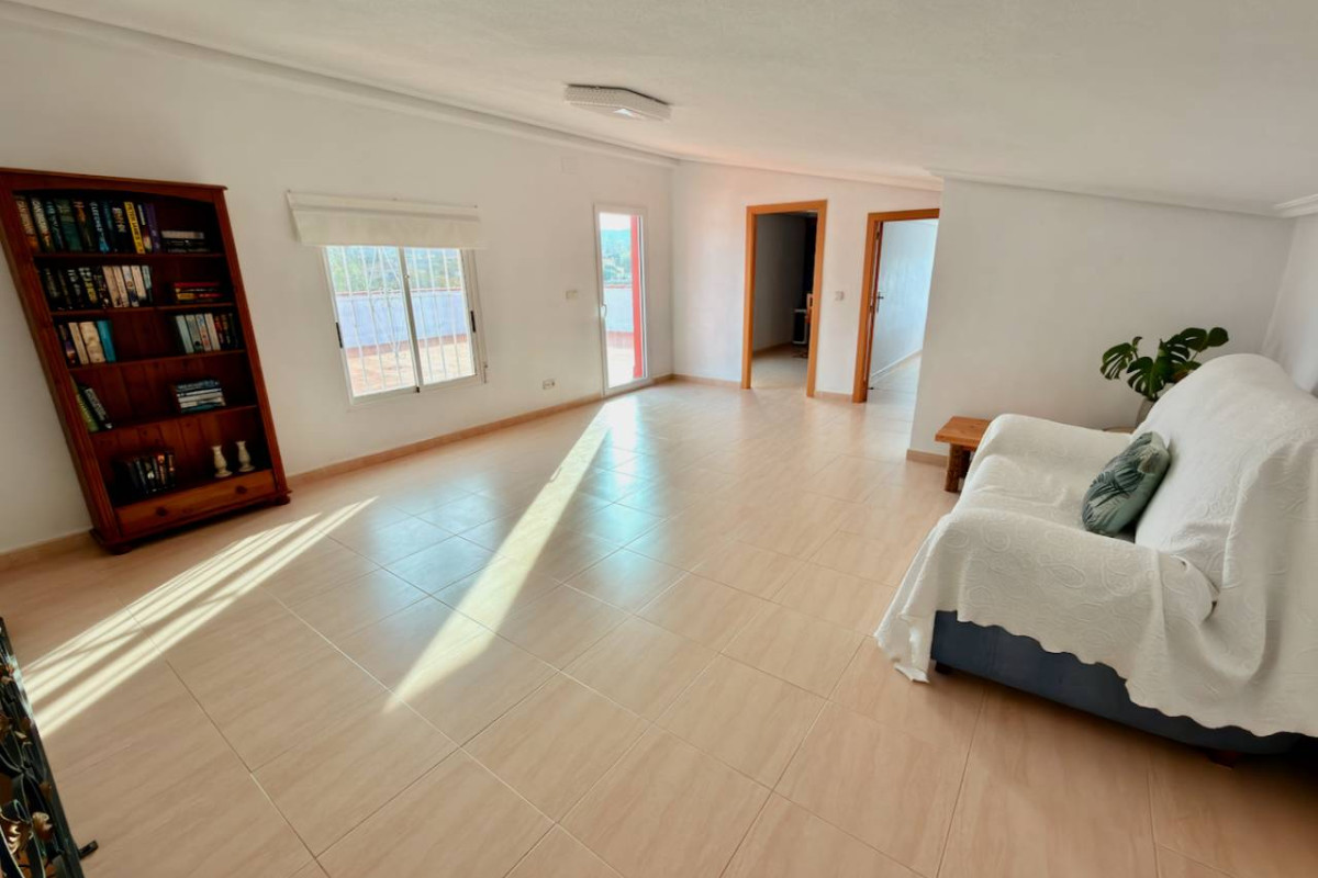 Revente - Villa - Hondón de las Nieves