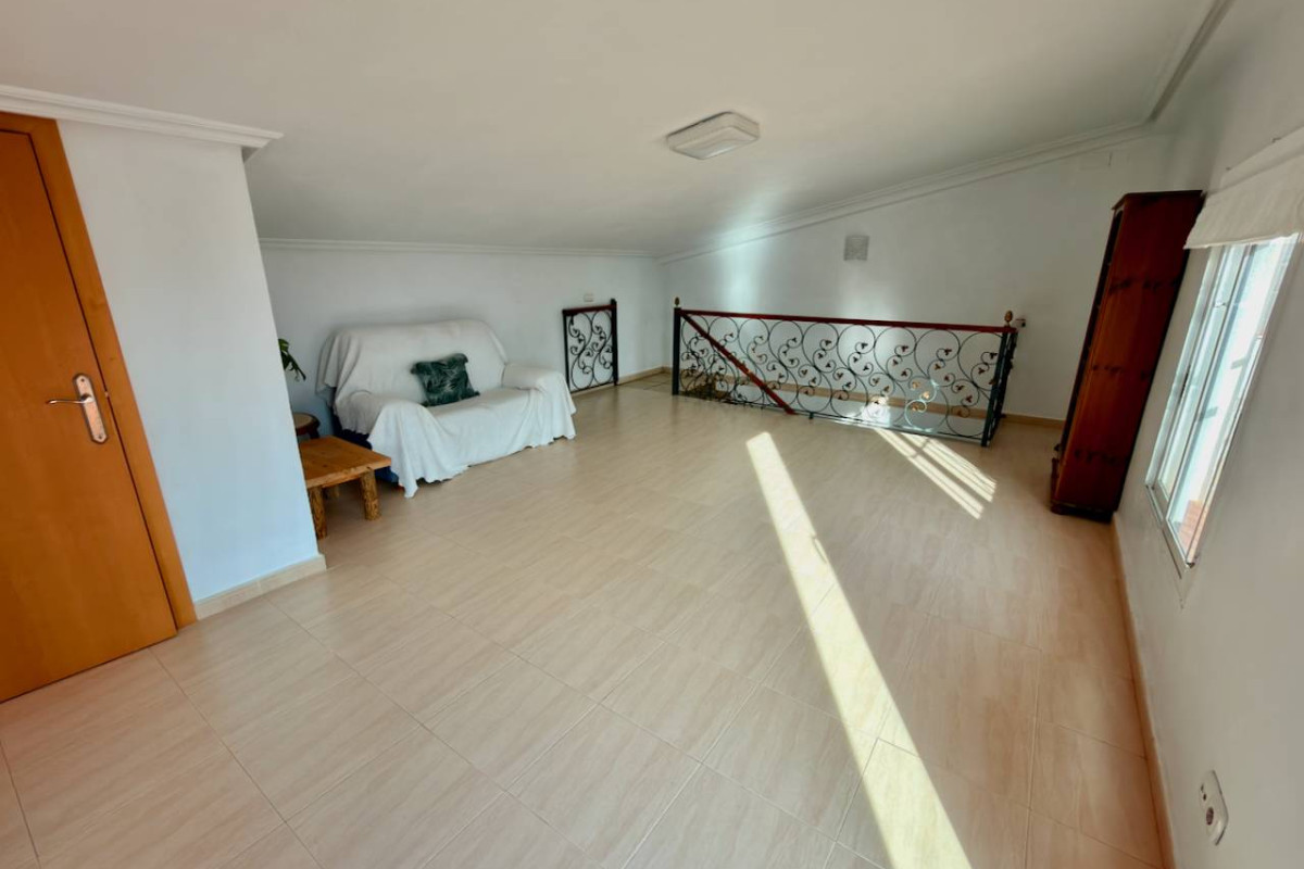 Revente - Villa - Hondón de las Nieves