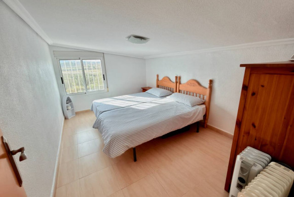 Revente - Villa - Hondón de las Nieves