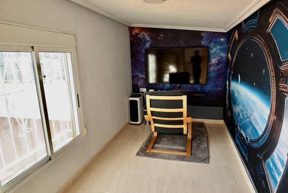 Revente - Villa - Hondón de las Nieves