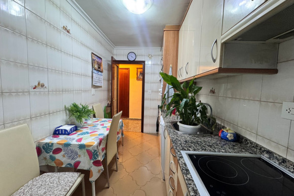 Resale - Apartment / flat - Benidorm - Levante