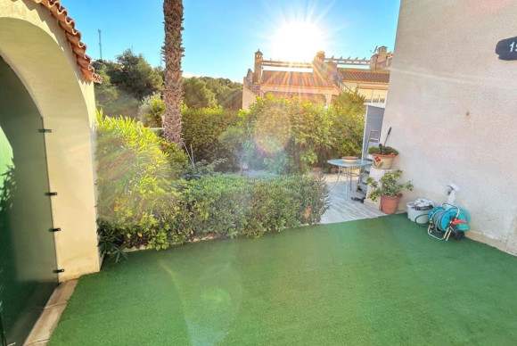 Resale - Townhouse - Orihuela Costa - Villamartin