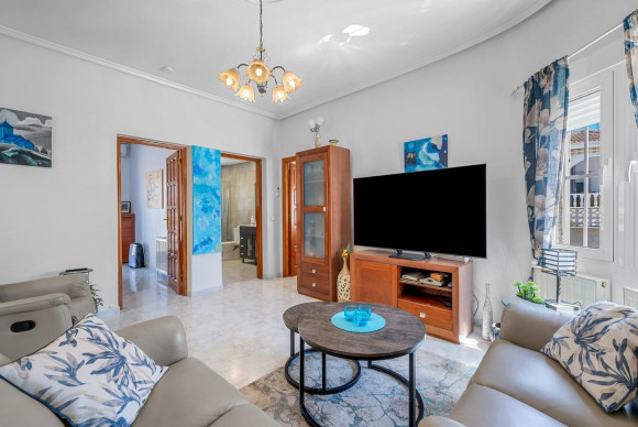 Resale - Villa - Ciudad Quesada - Central Quesada