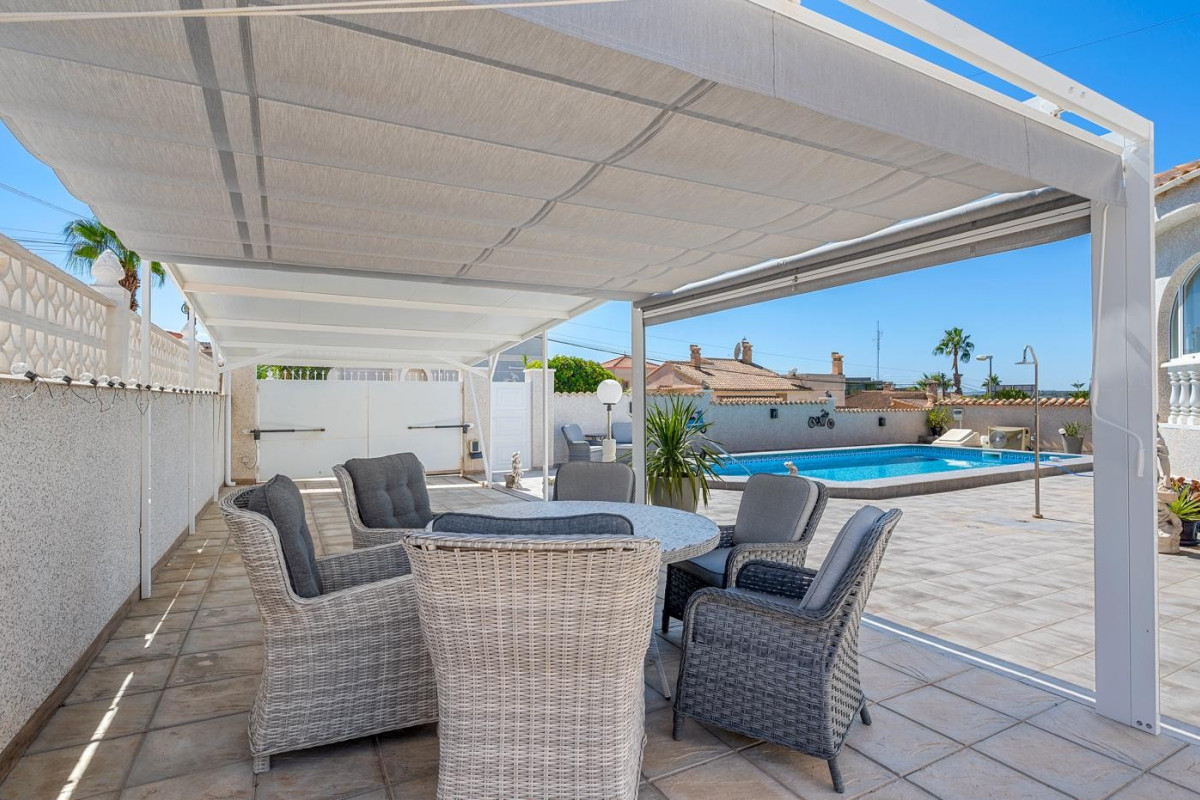 Resale - Villa - Ciudad Quesada - Central Quesada