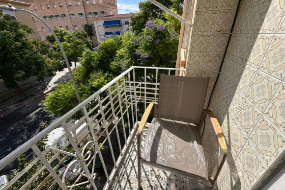 Resale - Apartment  - Alicante - Pau I